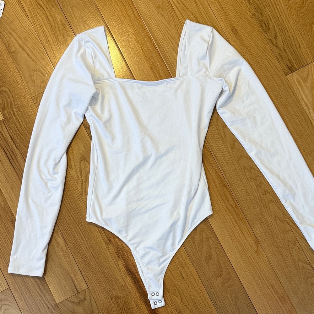 Hollister White Long Sleeve Bodysuit